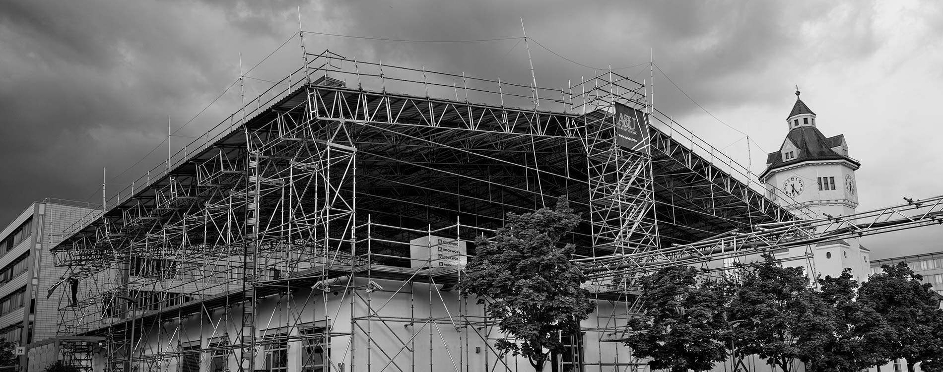 Verbundleitwache in München eingerüstet von A&U Gerüstbau