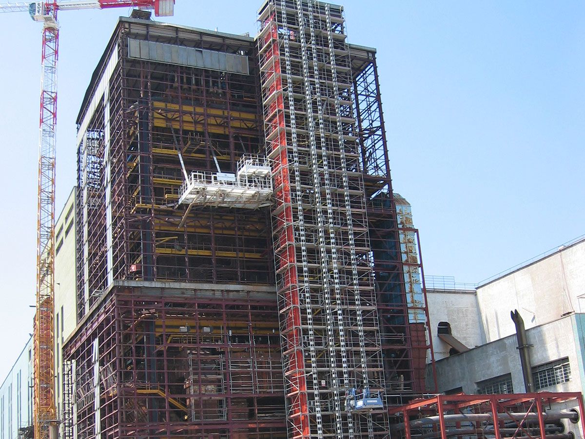 Kraftwerk von Turin, eingerüstet von A&U Gerüstbau