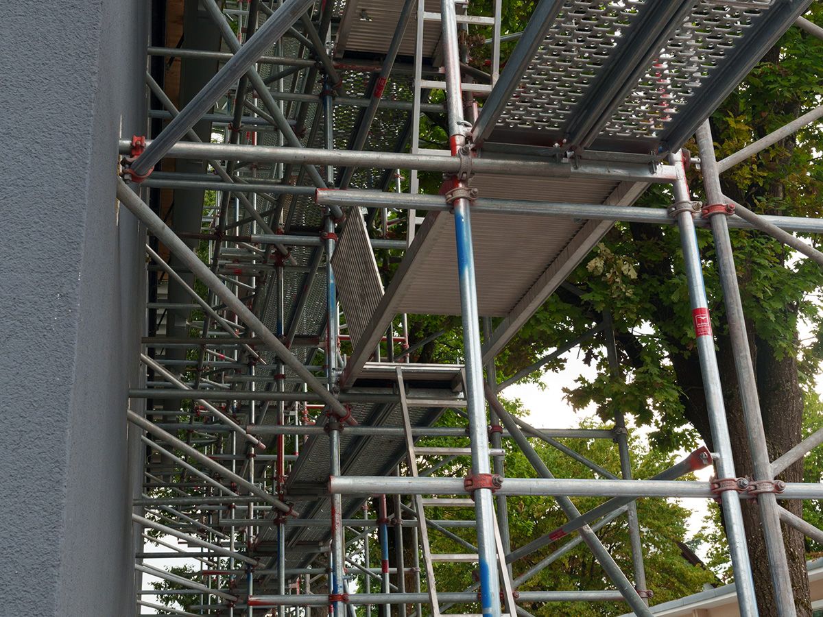 Turnhalle Ebersberg eingerüstet von A&U Gerüstbau