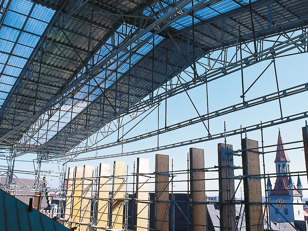 Petershof in München, eingerüstet vn A&U Gerüstbau