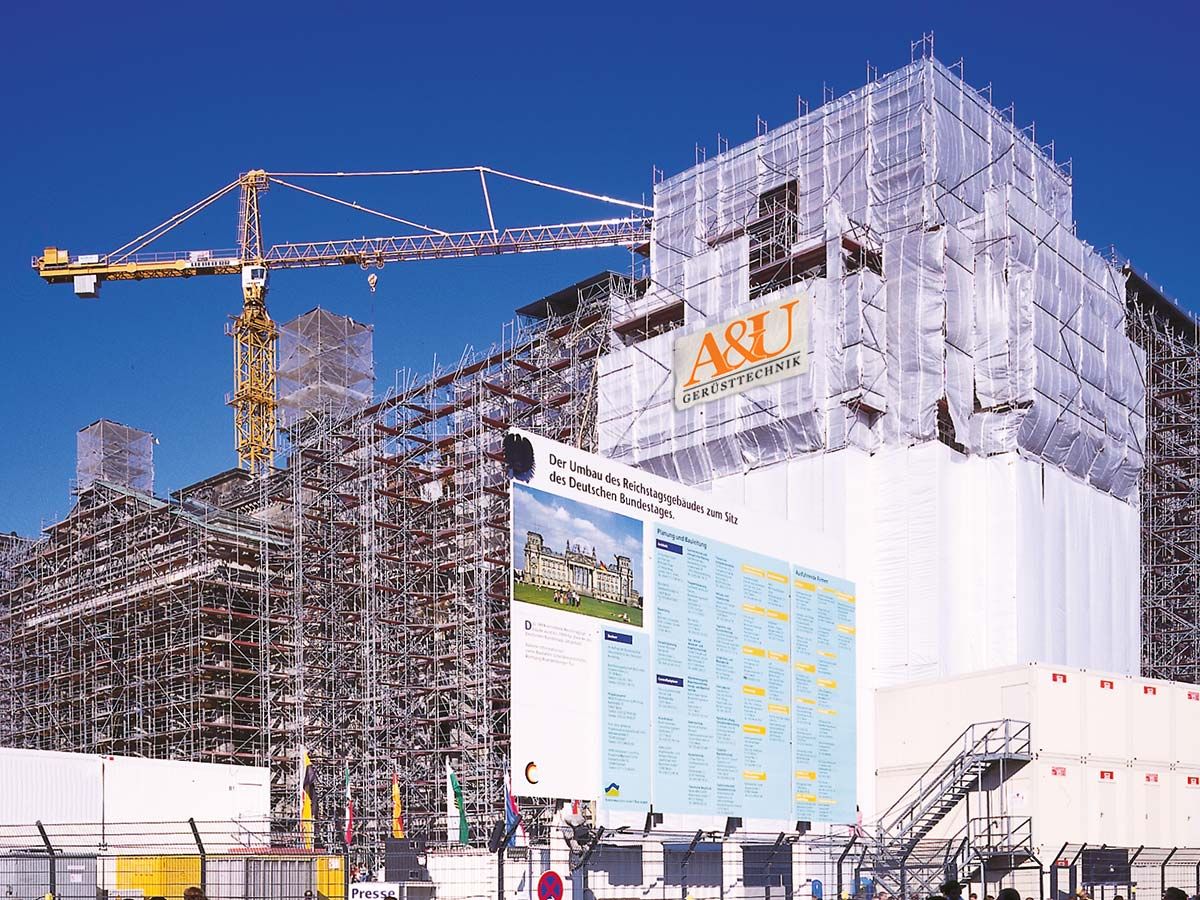 Reichstag Berlin eingerüstet von A&U Gerüstbau