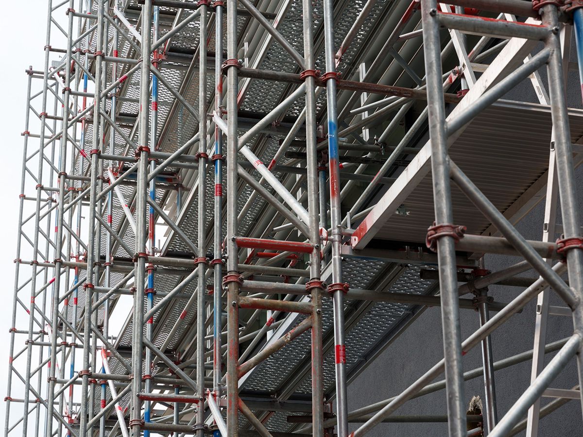 Turnhalle Ebersberg eingerüstet von A&U Gerüstbau